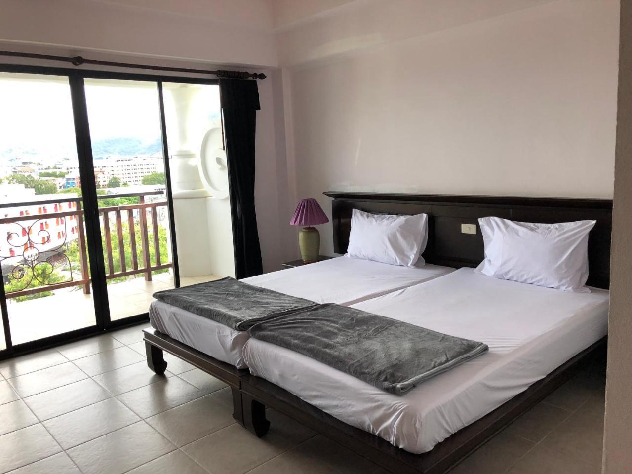 Bodega Phuket Patong (Adults Only) Hostel Ngoại thất bức ảnh