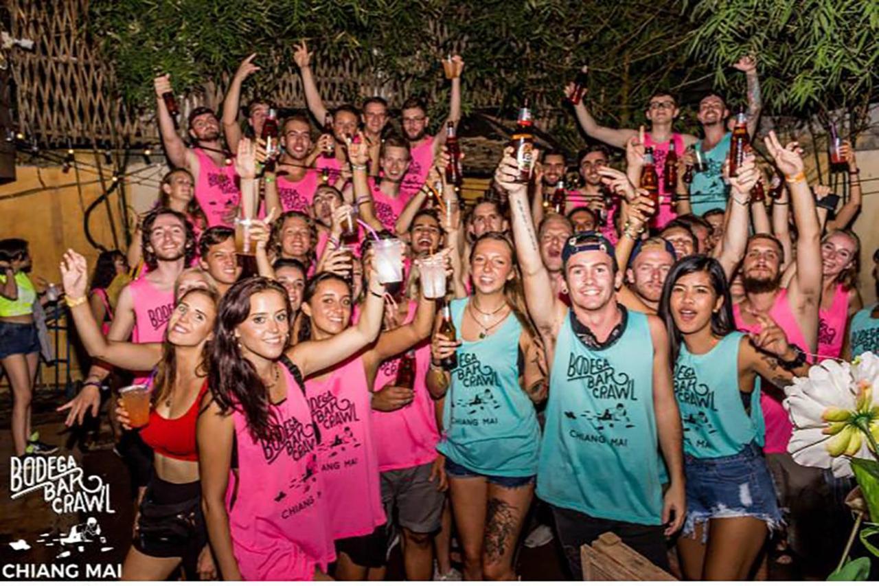 Bodega Phuket Patong (Adults Only) Hostel Ngoại thất bức ảnh