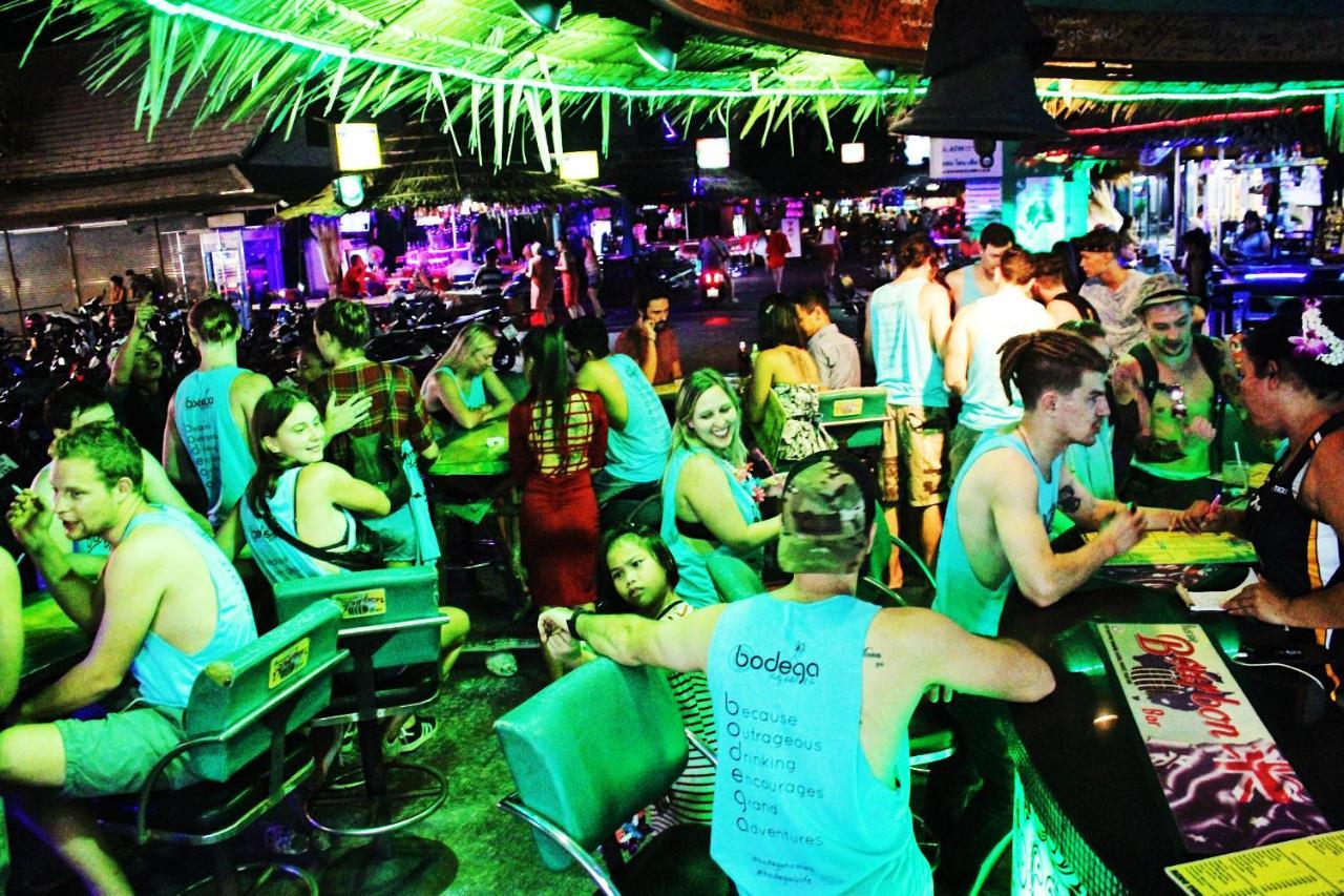 Bodega Phuket Patong (Adults Only) Hostel Ngoại thất bức ảnh