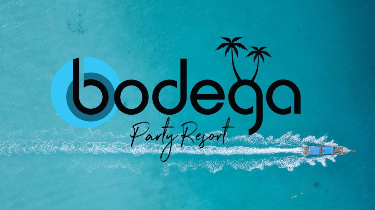 Bodega Phuket Patong (Adults Only) Hostel Ngoại thất bức ảnh